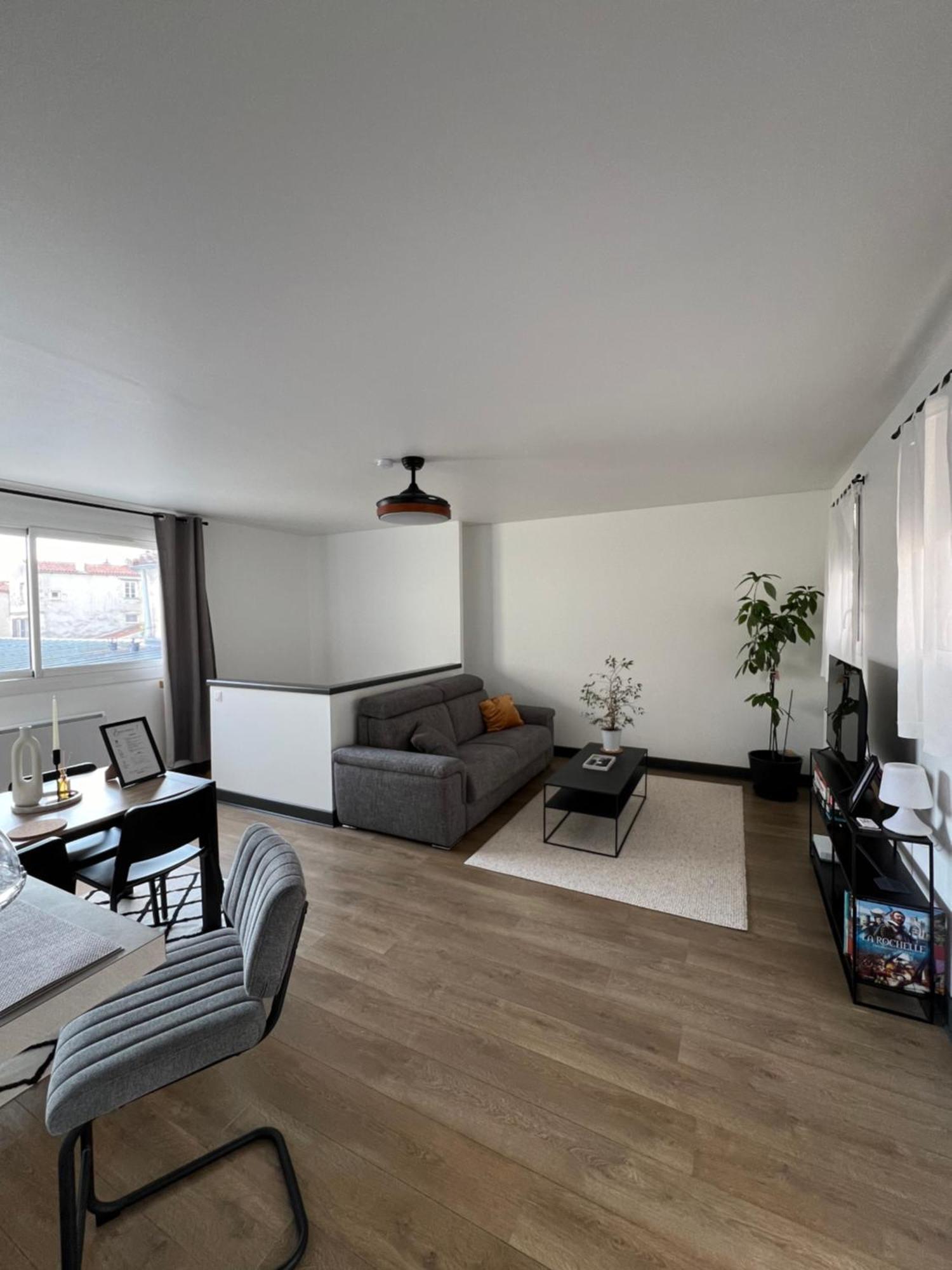 Apartmán Hyper Centre A 80M Du Vieux Marche, T2 Calme Vue Sur Les Toits Rue Du Minage La Rochelle  Exteriér fotografie