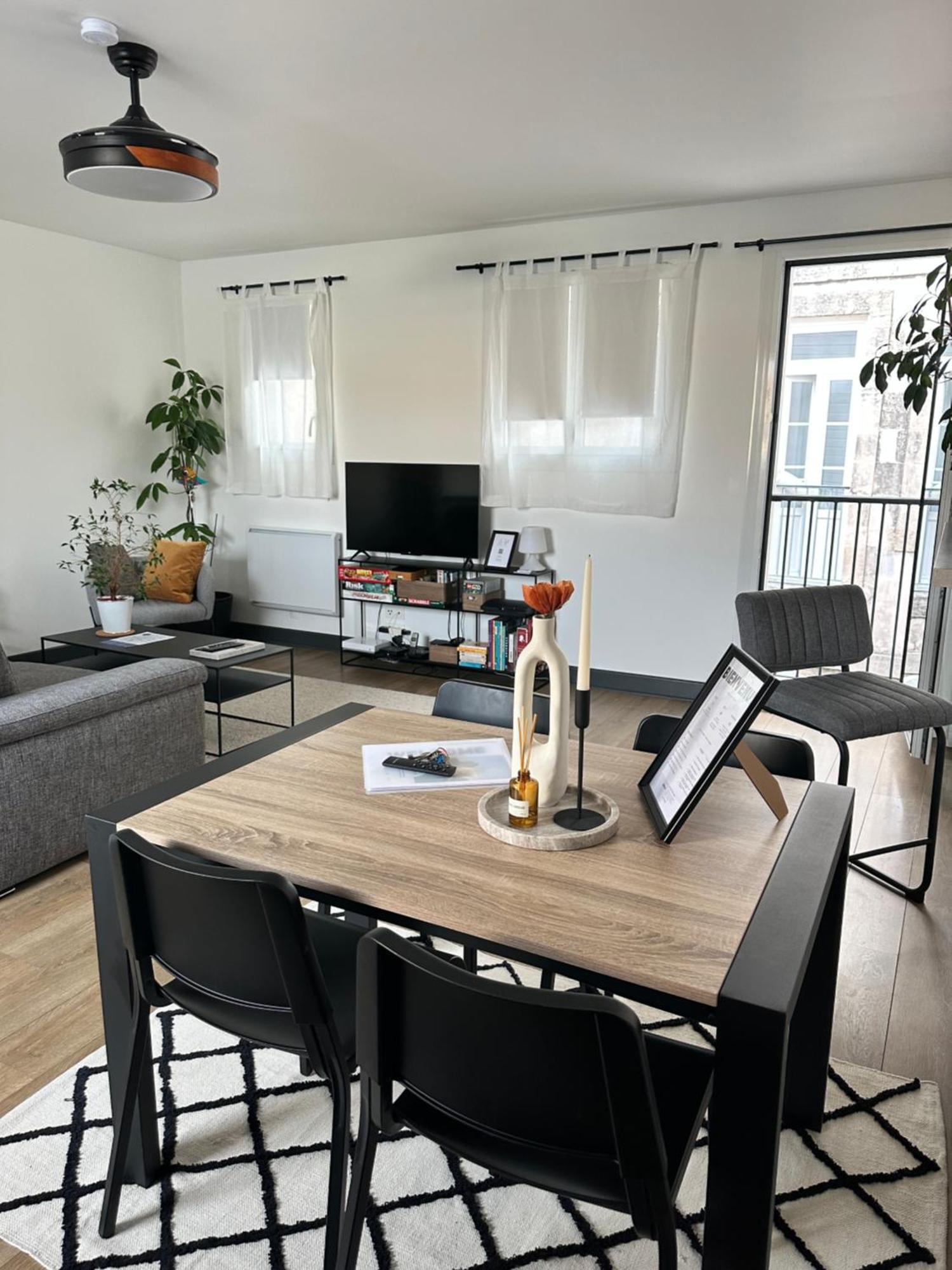 Apartmán Hyper Centre A 80M Du Vieux Marche, T2 Calme Vue Sur Les Toits Rue Du Minage La Rochelle  Exteriér fotografie